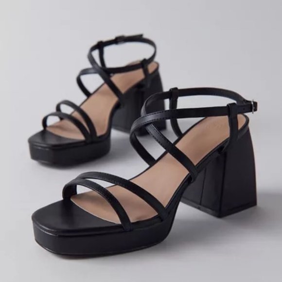 Urban Outfitters Shoes - Urban Outfitters Strappy Square Chunky Heel Sandals Puffy 90s Y2K Retro Fun - 7
